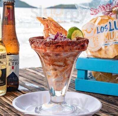 Los Lujos Del Muchacho