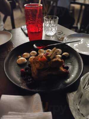 Restaurante Lo Nuestro Mid