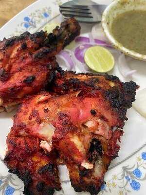 Pak Putra Tandoori & Naan Restaurant