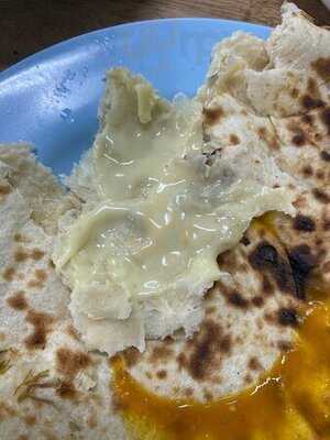 Pak Putra Tandoori & Naan Restaurant