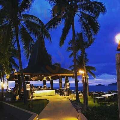 Sunset Bar At Shangri-la's Tanjung Aru Resort & Spa