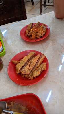 Shui Xian Su Shi Yuan Vegetarian Food