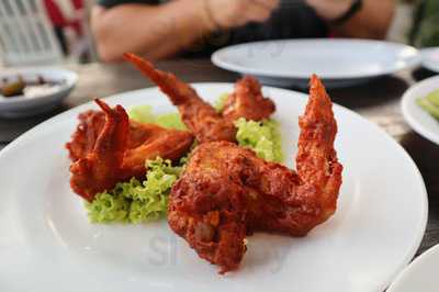 Bert's Garden Seafood