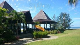 Sunset Bar & Grill