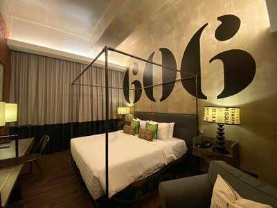 Bica & Co Courtyard Cafe