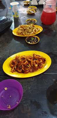 Medan Ikan Bakar Muara Sungai Duyung