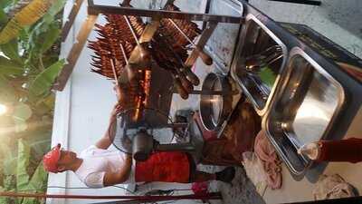 R&j Famous Bbq Venture's