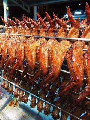 R&j Famous Bbq Venture's