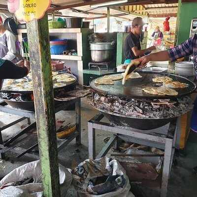 Roti Canai Kayu Arang