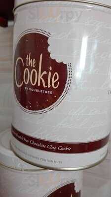 Axis Lounge At The Doubletree By Hilton Melaka