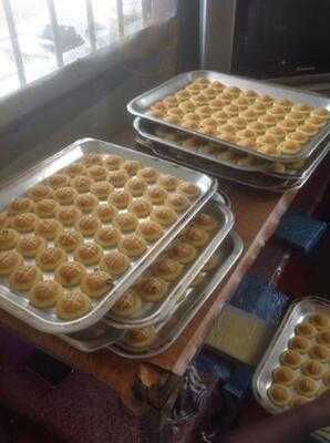 Bee Bee Pineapple Tart  House