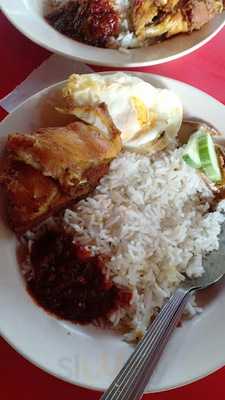 Nasi Lemak Esso