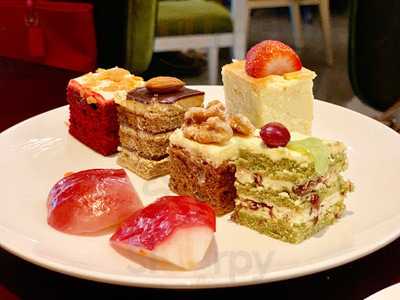 Chatterz, All Day Dining