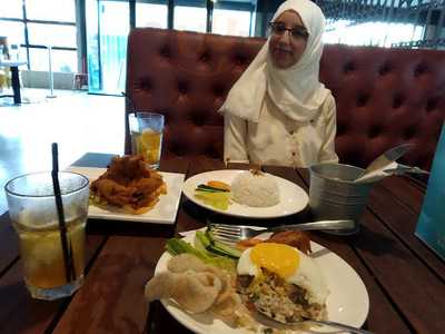 Teppan Cafe & Restaurant