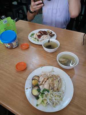 Tong Seng Hainanese Chicken Rice