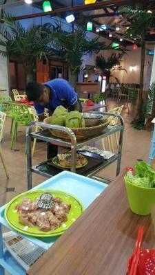 Cocoville Coconut Sreamboat Restaurant