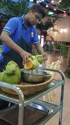 Cocoville Coconut Sreamboat Restaurant