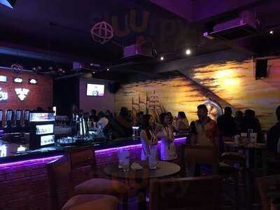 Flying Dutchman Bar & Bistro