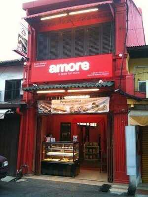 Amore Bakery House