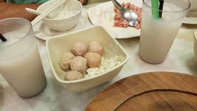 Yi Bing Qing Fish Head Steamboat