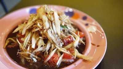 Whatsaeb Boat Noodle