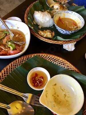 Whatsaeb Boat Noodle