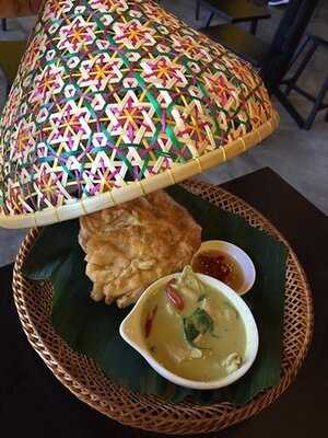 Whatsaeb Boat Noodle