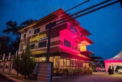 Mondrian Restaurant Cafe