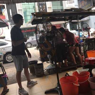 Lorong Selamat Fried Oyster & Char Hor Fun