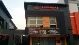 J Annesky Restaurant And Cafe