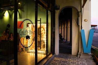 Calefe Hauz Gastro Cafe