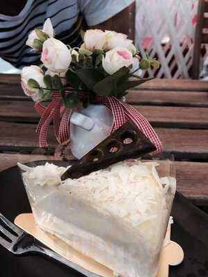 Gateau Cafe Famous Mille Crepe Cakes And Coffee