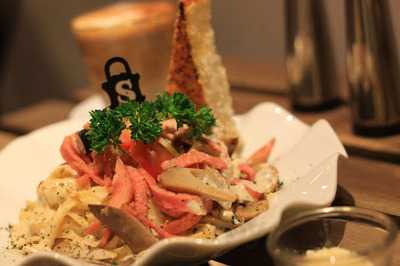 George: Booze & Bites