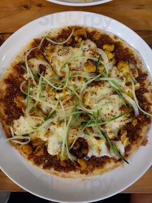 Restoran Bunga & Tembok