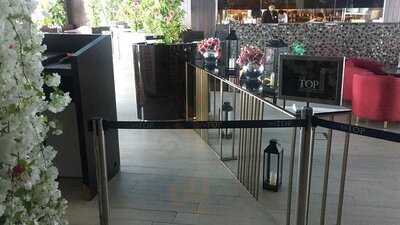 Coco Cabana Bar & Bistro