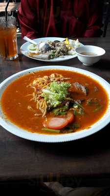 Chamek Kopitiam Tamingsari