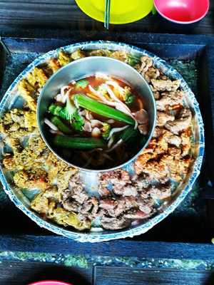 Ost D Pondok-pondok Steamboat & Grill