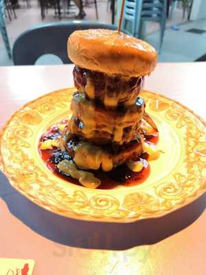 Midnight Burger Station