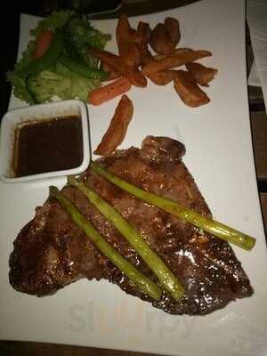 Talk Talk Wine Bar & Lounge