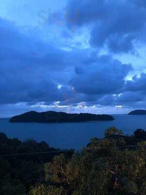 Rimba At Ambong Pool Villas