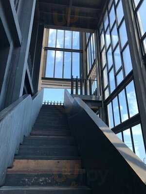 The Pier Restaurant And Bar