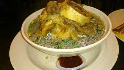 Tat Nasi Ayam Puncak Jalil