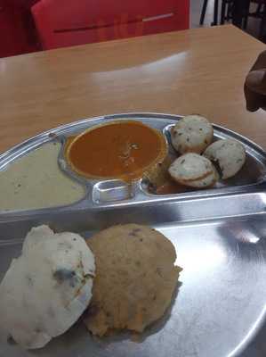 Vellavan Curry House