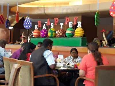 Asiatique Restaurant