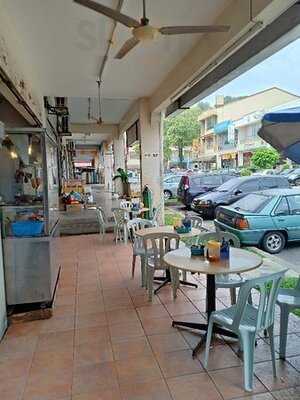 Roy Fatt Chicken Rice Restaurant