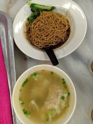 Fat 1 肥一茶餐廳