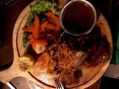 The Cruises Steakhouse