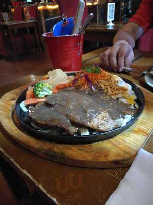 The Cruises Steakhouse