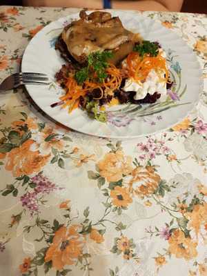 The Cruises Steakhouse