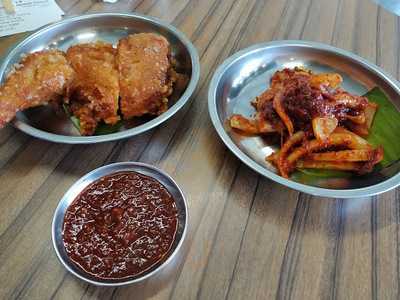 Iron House Kopitiam